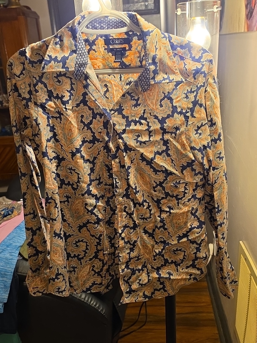 Women's patterned long-sleeve shirt